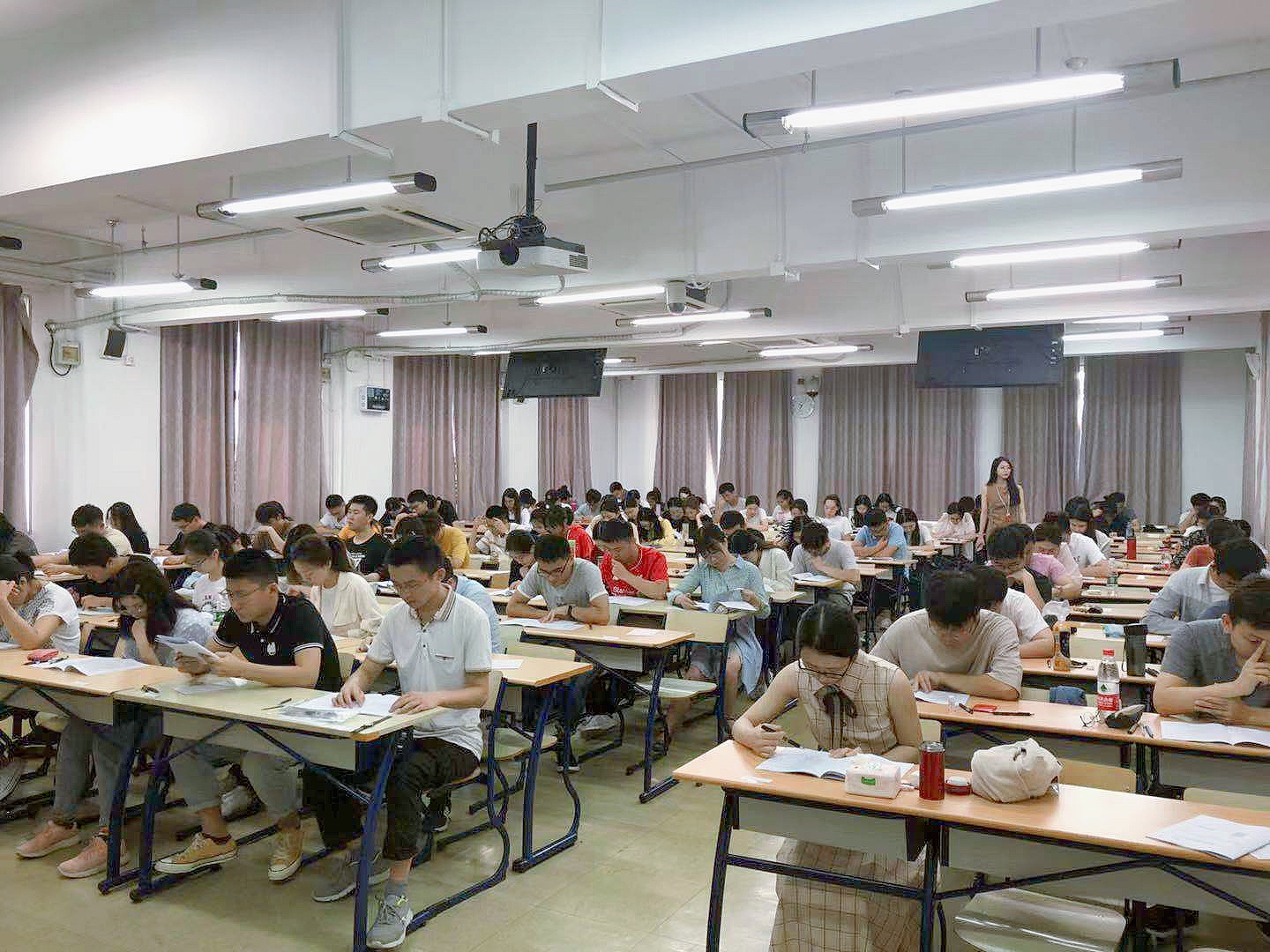 黑白直播